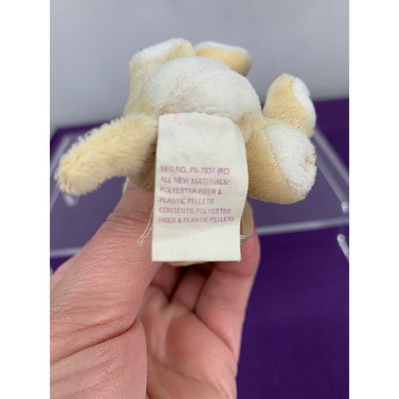 1999 Precious Moments Tender Tails Yellow Puppy Ornament Pellets 3" - Picture 7 of 9